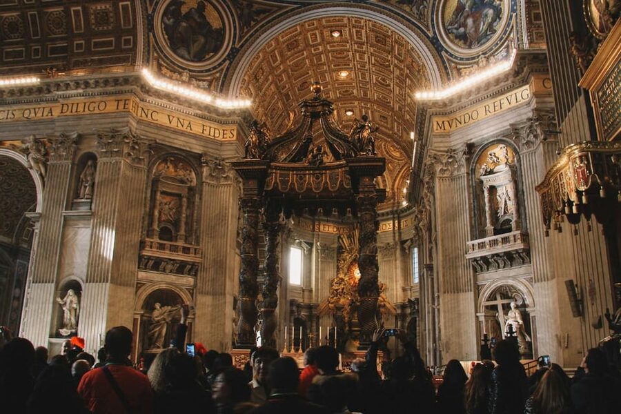 Rome: St. Peter’s Basilica Walking Guided Tour - First look inside St. Peter’s Basilica