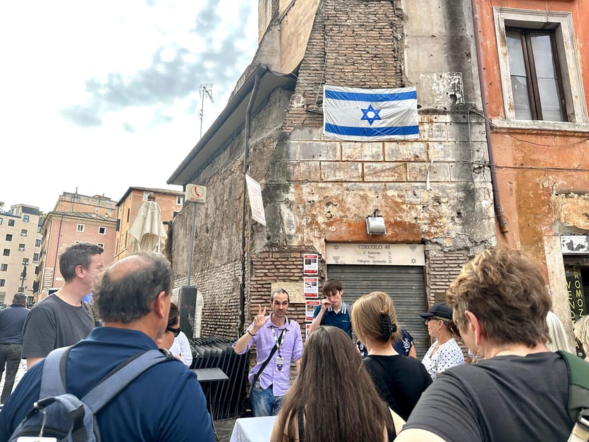 Rome Street Food: Delights at Campo dei Fiori & Ghetto Area - Via del Biscione and an old passageway