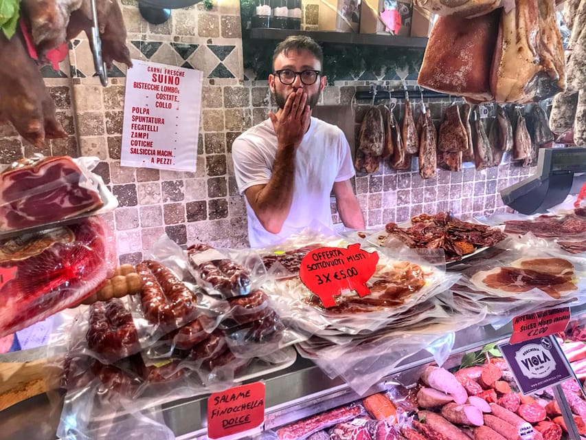 Rome Street Food: Delights at Campo dei Fiori & Ghetto Area - Finishing beside Largo Argentina with gelato