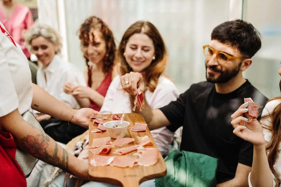 Rome: Testaccio Food & Market Tour with Pasta & Wine - Why Testaccio makes such a good food neighborhood