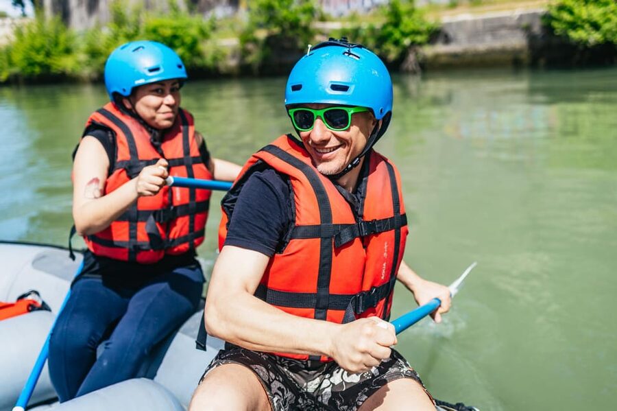 Rome: Tiber River Urban Rafting Tour with Roman Pizza - Tiber Island and the city’s historic center