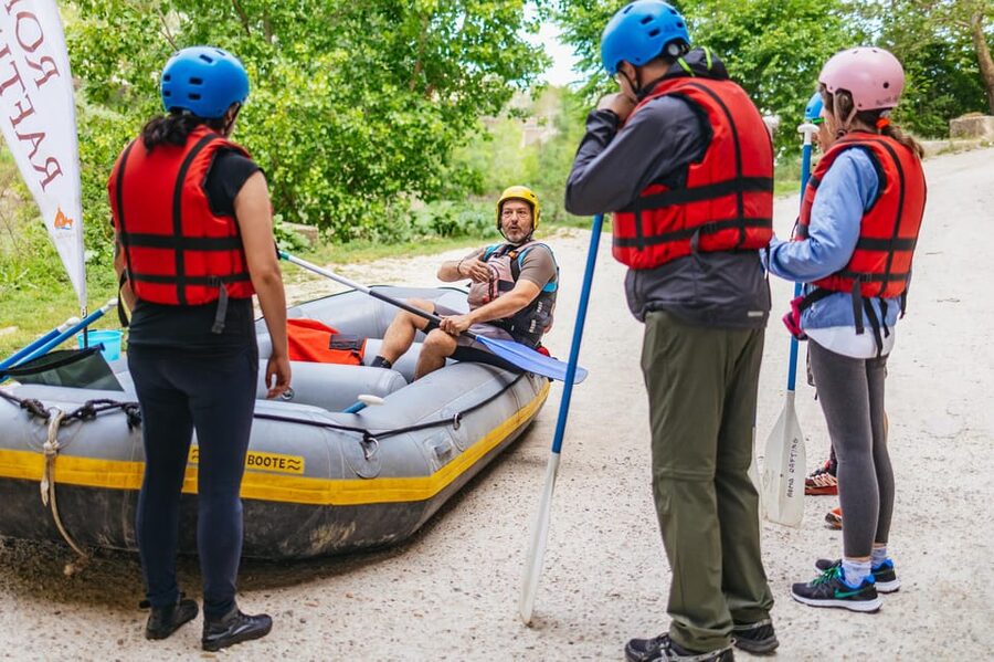 Rome: Tiber River Urban Rafting Tour with Roman Pizza - Who will enjoy this Rome river trip most