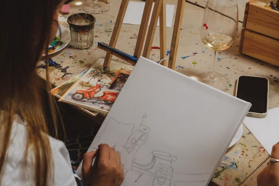 Rome: Tipsy Painting Class with Fine Wine and Arts - Should you book it?