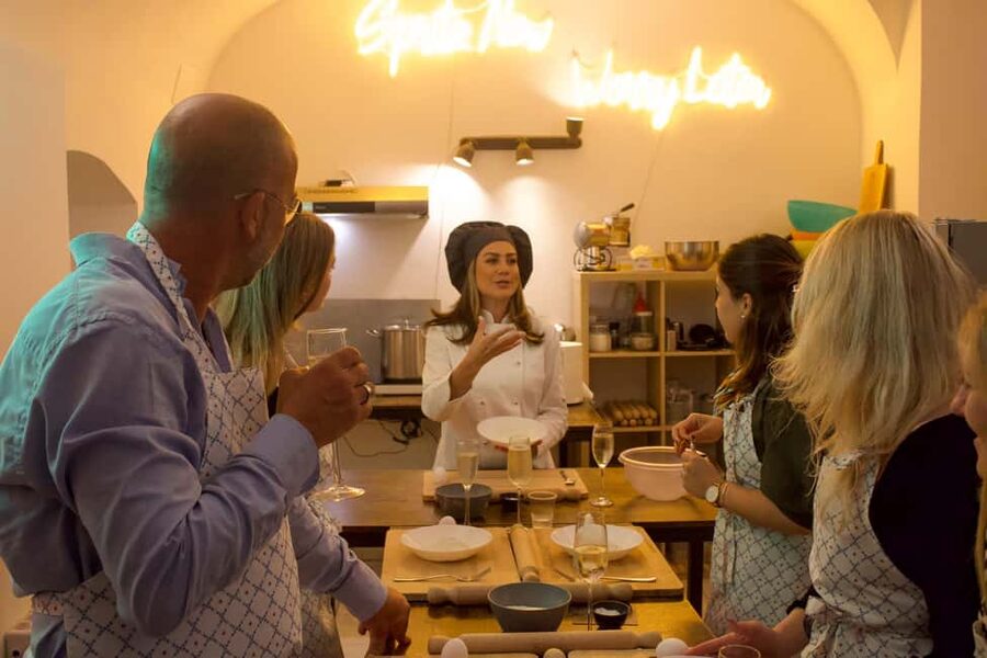 Rome: Tiramisu & Pasta Small-Group Cooking Class - Choosing between carbonara and cacio e pepe