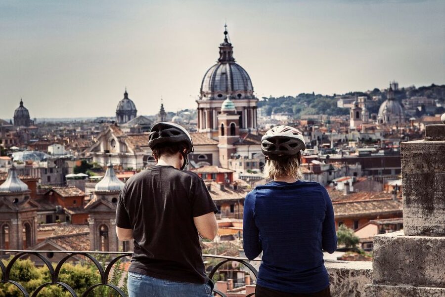 Rome: Top Highlights & Hidden Gems Tour by Cannondale E-Bike - Colosseum and Roman Forum: Rome’s grand opening act