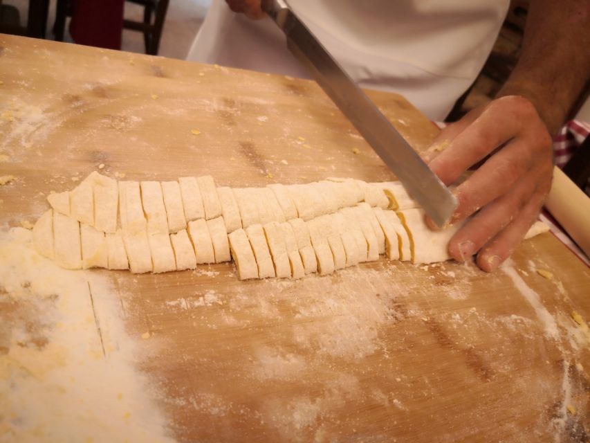 Rome: Traditional Cooking Class in the Jewish Ghetto - The meal: pasta, vegetables, wine, and dessert