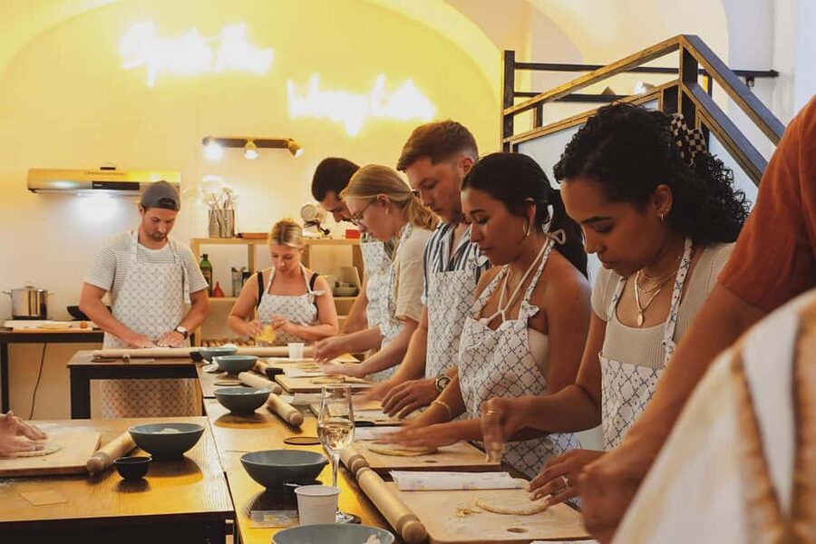 Rome: Traditional Pasta, Spritz & Tiramisu Cooking Class - Carbonara or cacio e pepe for the main course