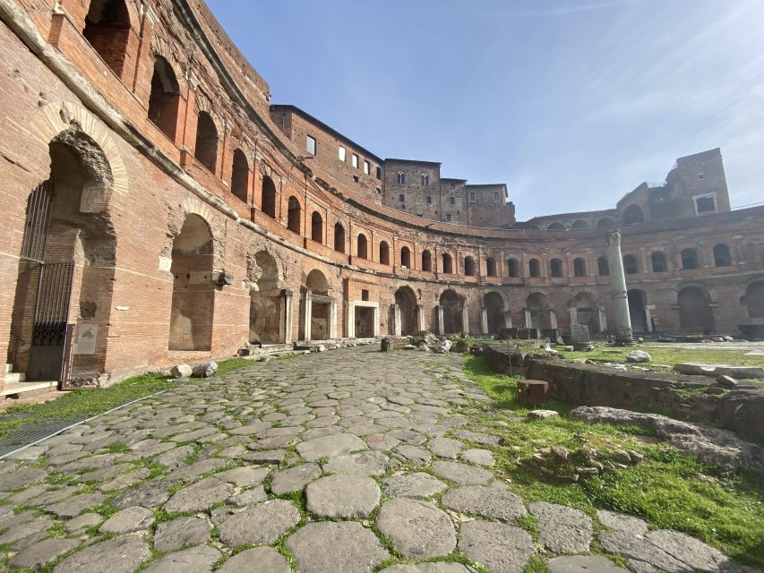 Rome: Trajan Markets Experience with Multimedia Video - Inside the Fori Imperiali Museum