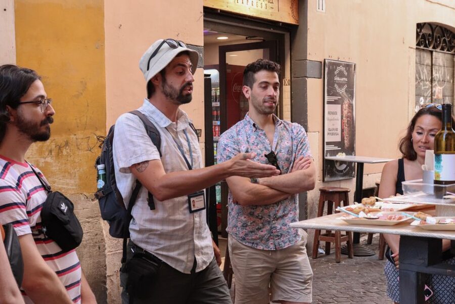 Rome: Trastevere and Campo de Fiori Food Tour - A Roman meal that doubles as a neighborhood walk