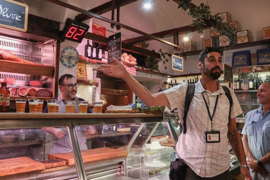 Rome: Trastevere and Campo de Fiori Food Tour - Campo de Fiori, with food beyond the market image