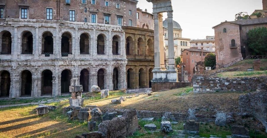 Rome: Trastevere and Jewish Ghetto Highlights Tour - Piazza delle Cinque Scole and the Jewish community’s story