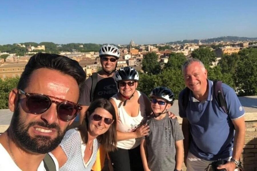 Rome: Trastevere and Jewish Ghetto Walking Tour - Santa Maria in Trastevere and the feel of old Rome