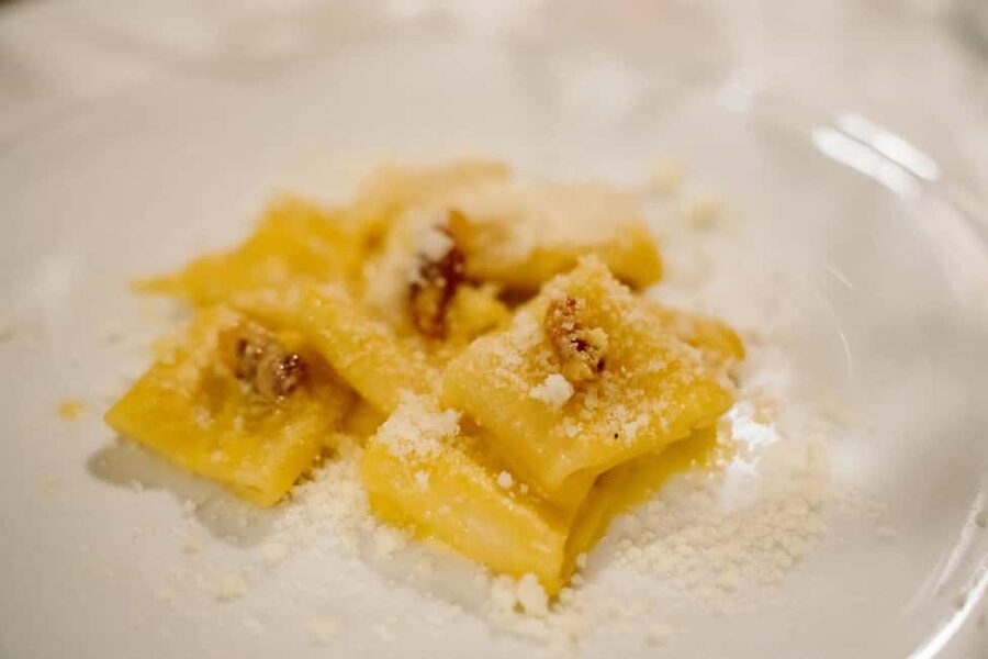 Rome: Trastevere Food, Wine & Spritz Evening Tour - Why Trastevere works so well for a food tour