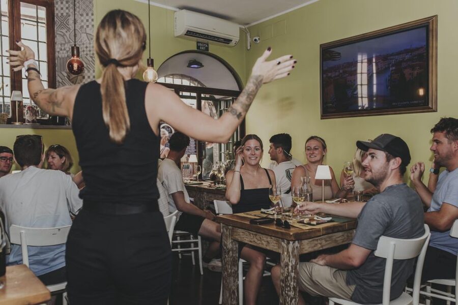 Rome: Trastevere Wine Tasting with Food Pairing and Gelato - What the one-hour tasting feels like