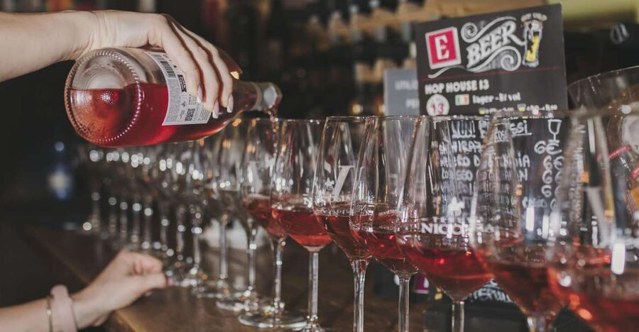 Rome: Trastevere Wine Tasting with Food Pairing and Gelato - Starting at Essenza Wine Bar or near Trapizzino