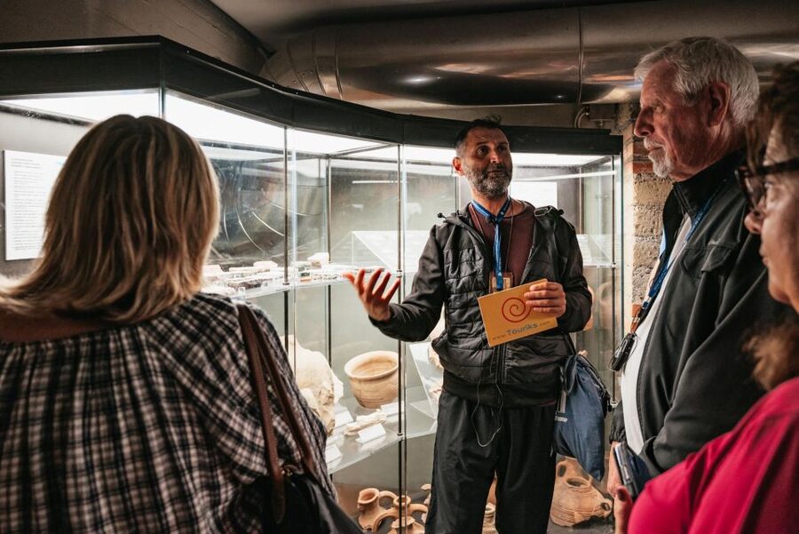 Rome: Trevi Fountain and Underground Guided Tour - Timing, comfort, and practical limits