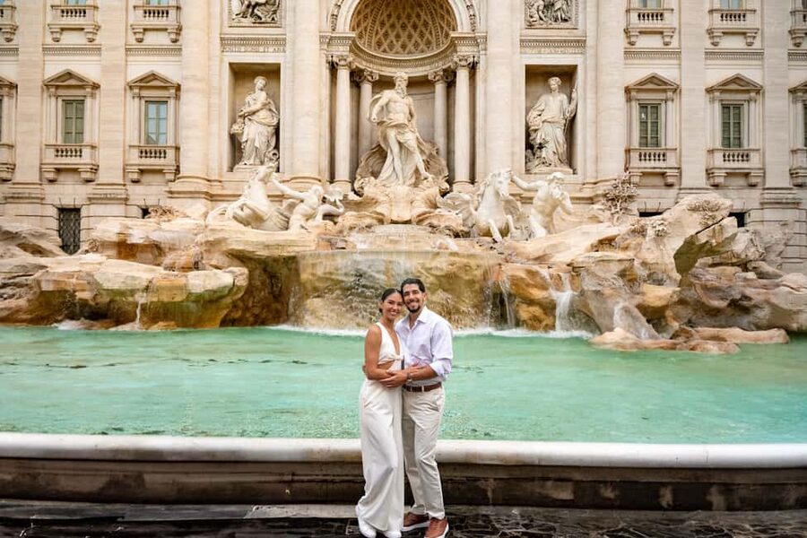 Rome: Trevi Fountain Private Early Morning Photoshoot - Beyond the fountain, Rome in smaller frames