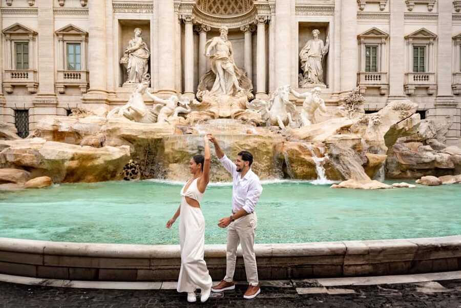 Rome: Trevi Fountain Private Early Morning Photoshoot - How the private session works