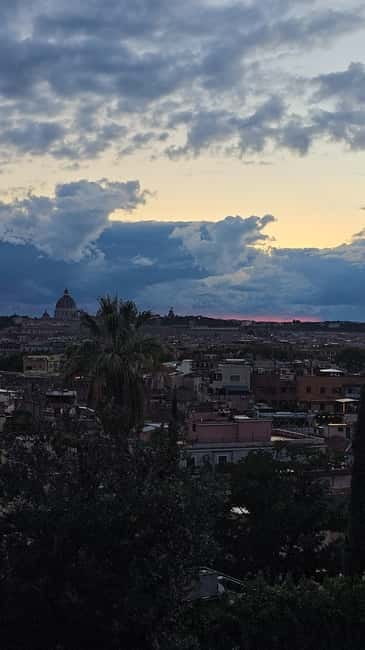 Rome: Tuk Tuk Tour of the Rome City Center - The Pantheon and Piazza Navona