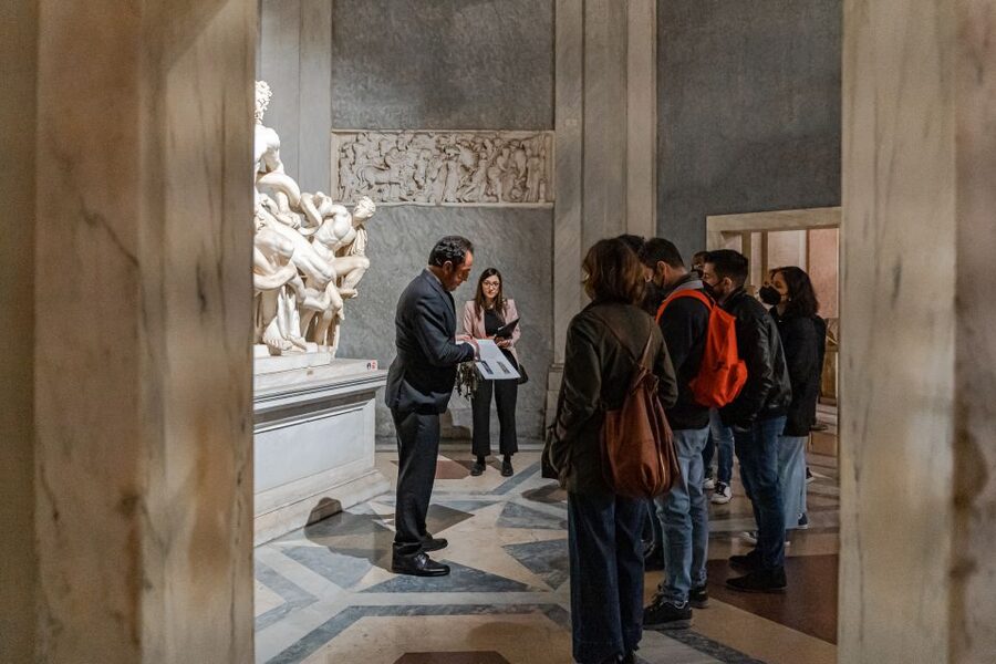 Rome: Turning the Lights on at the Vatican Museums - Meeting Gianni before the Vatican wakes