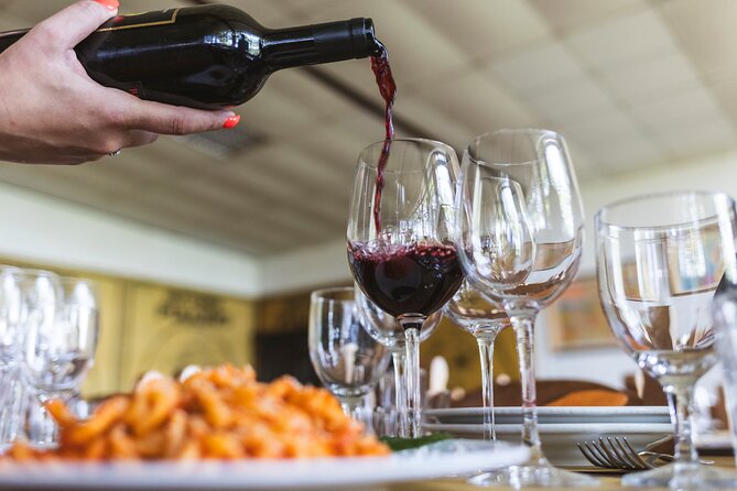 Rome: Tuscany & Montepulciano Day Trip with Lunch & Wine Tasting - The guides and drivers shape the day