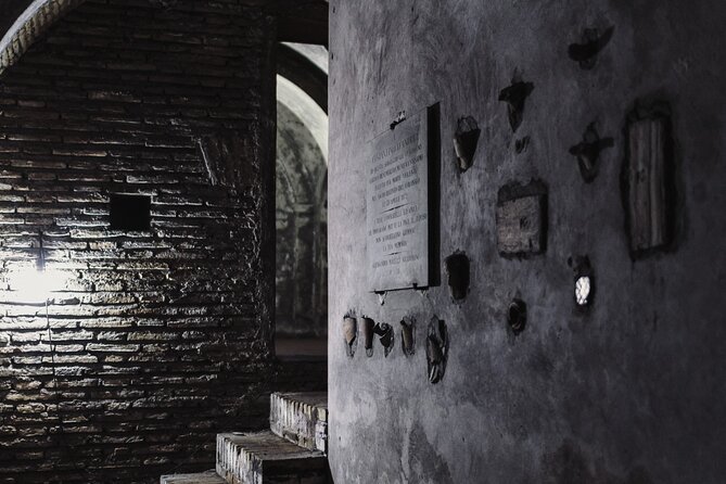 Rome Underground: Catacombs Tour, Aqueducts and Appian Way - Aqueducts Park and Rome’s engineering talent