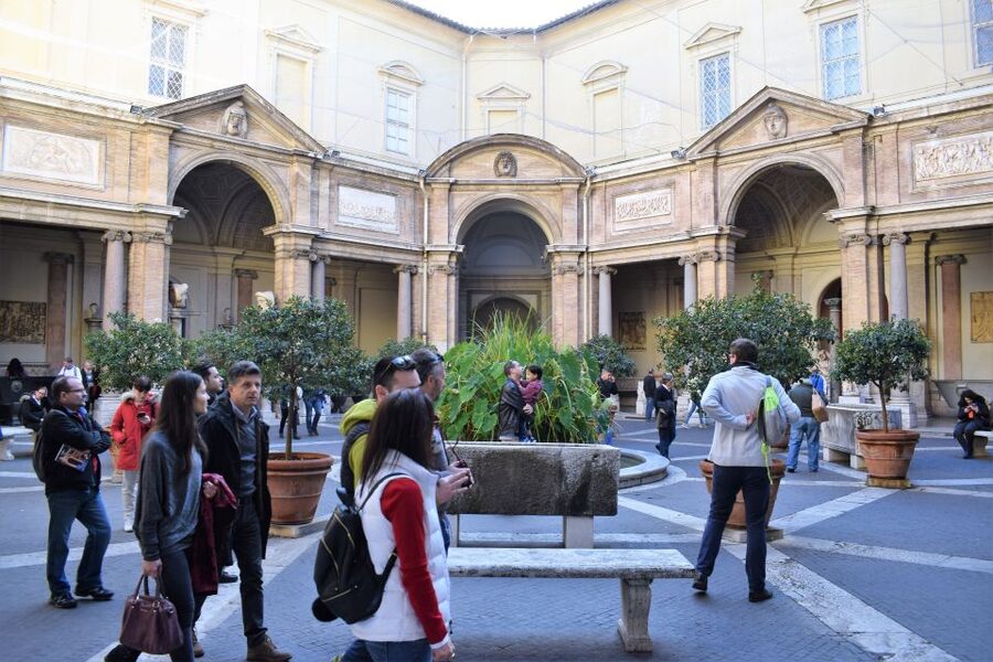 Rome: Vatican & Colosseum Experience with Lunch & Transfers - Michelangelo’s Sistine Chapel