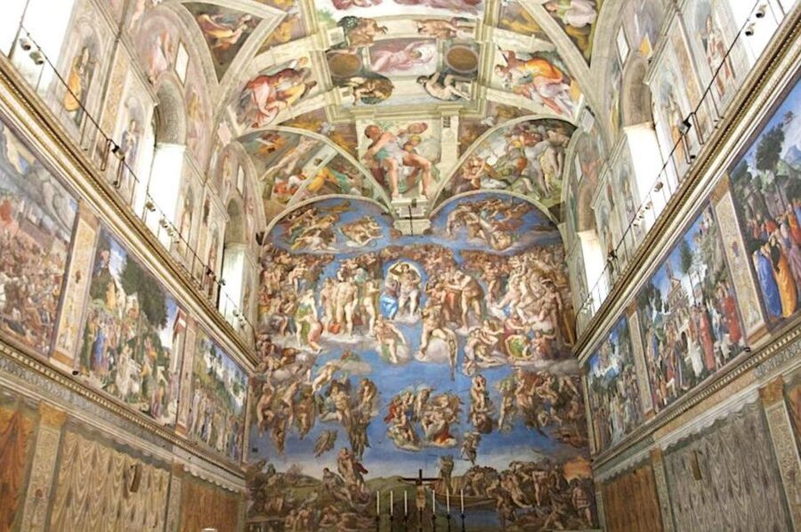 Rome: Vatican Evening Tour with Sistine Chapel and Museums - Reaching the Sistine Chapel