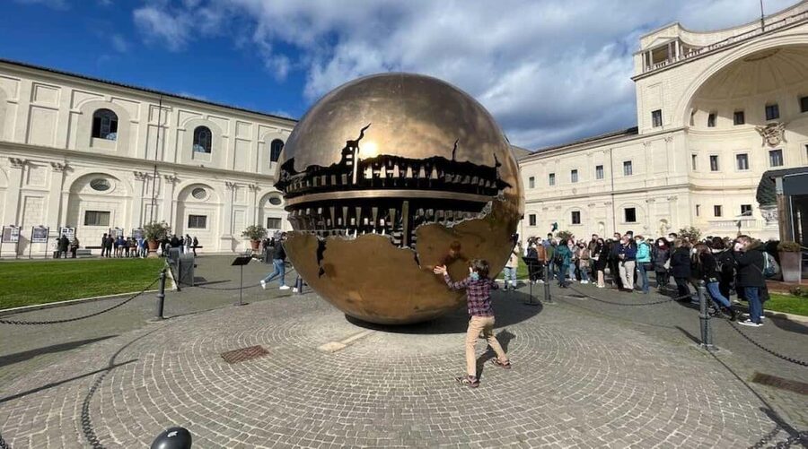 Rome: Vatican Museum and Sistine Chapel Official Guided Tour - What the guide adds, and where it may vary