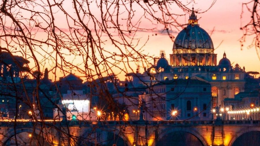 Rome: Vatican Museum and Sistine Chapel Ticket & Guided Tour - Meeting beneath Michelangelo and Raphael