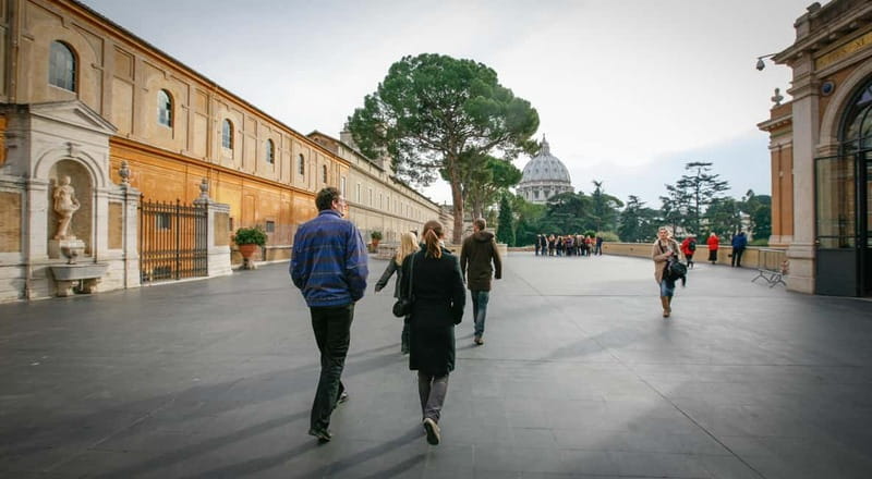 Rome: Vatican Museums and Sistine Chapel Small Group Tour - Moving through the Vatican Museums