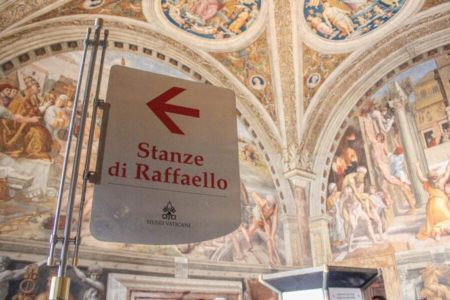 Rome: Vatican Museums, Sistine Chapel and St. Peter's Tour - Dress, timing and what to carry