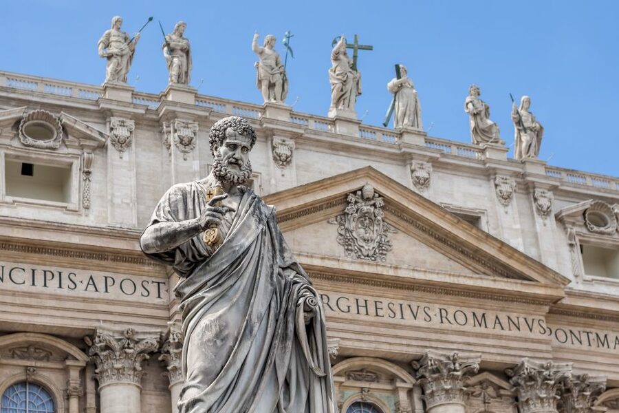 Rome: Vatican Museums & Sistine Chapel Guided Tour - Raphael Rooms and the Renaissance story