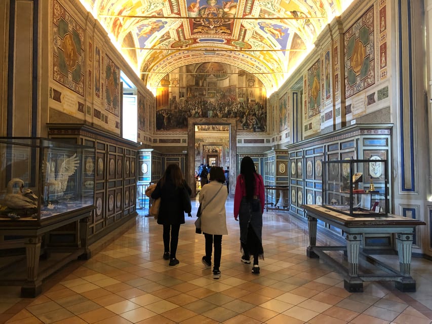 Rome: Vatican Museums & Sistine Chapel Ticket with Host - The Gallery of Maps and Gallery of Tapestries