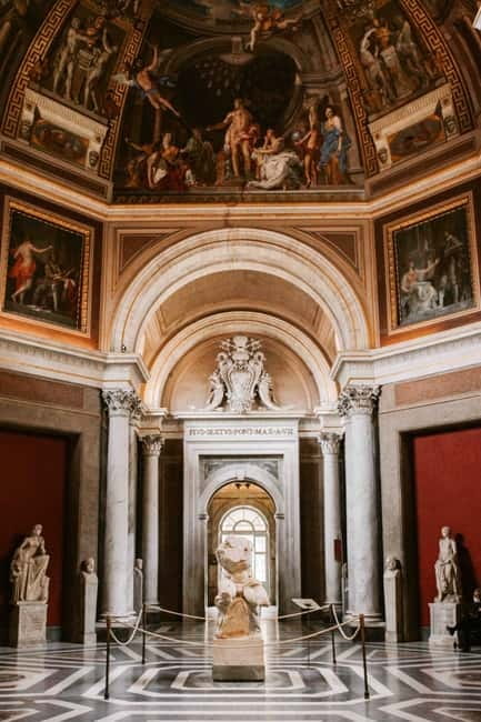Rome: Vatican, Sistine Chapel, and St Peter's Guided Tour - The Sistine Chapel and Michelangelo’s ceiling