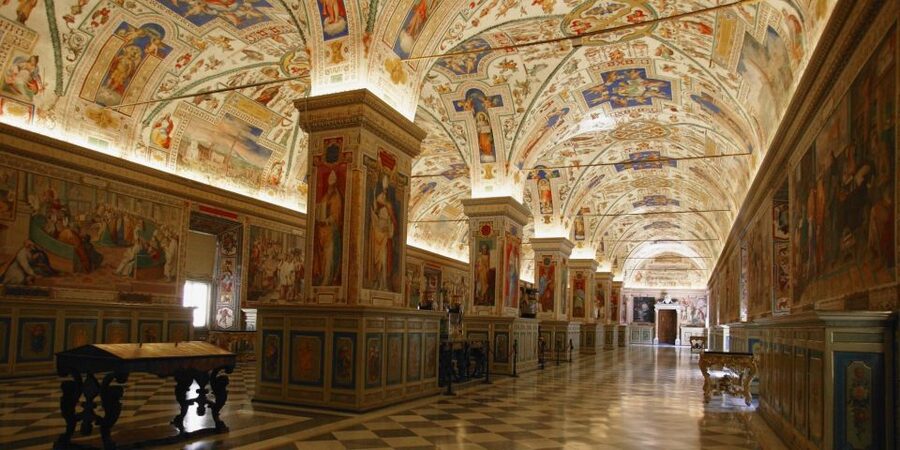 Rome: Vatican, Sistine Chapel & St. Peter's Basilica Tour - Timing, crowds, and the best way to plan your day