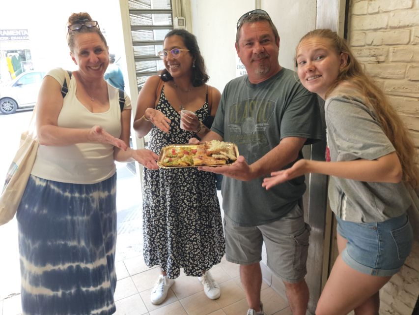 Rome: Vatican Street Food and Wine Tour with Farmers Market - Who should book this experience?