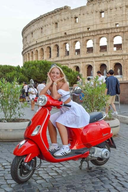 Rome: Vespa scooter tour "When in Rome" - Trastevere by Vespa, not on foot