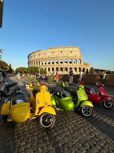 Rome: Vespa Sidecar Tour with Hotel Transfers & Gelato - Piazza Venezia and the Colosseum