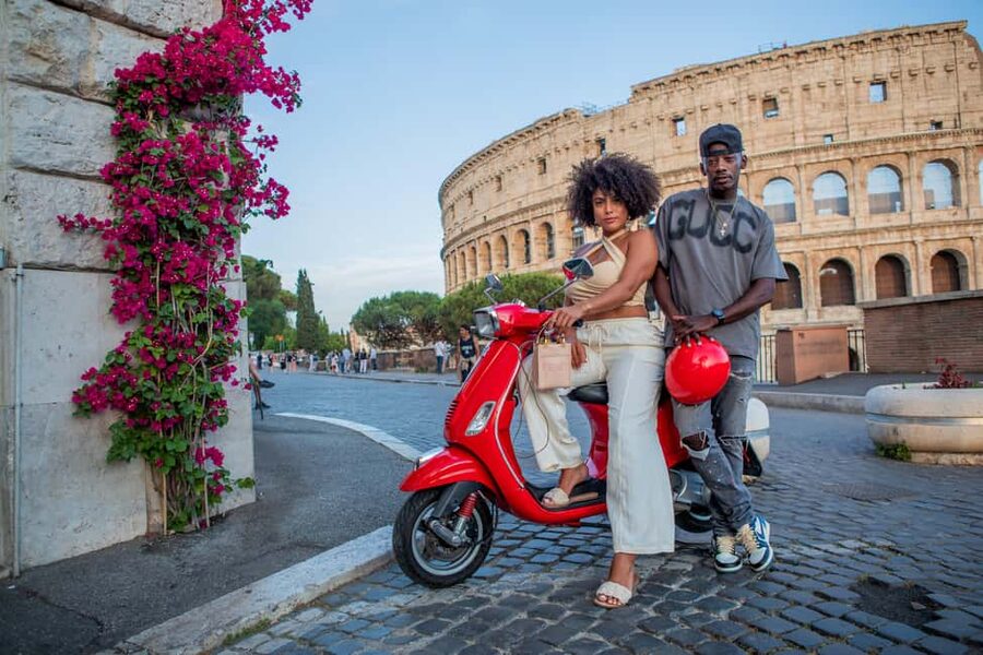 Rome: Vespa Tour with Professional Photographer - What the strong ratings tell you