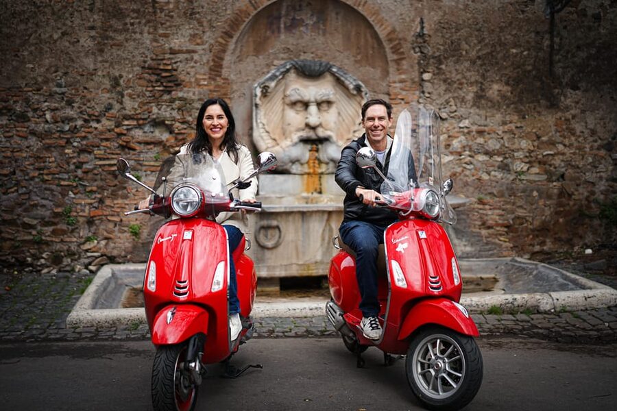 Rome Vespa Tour with Professional Photoshoot - Who will enjoy this most