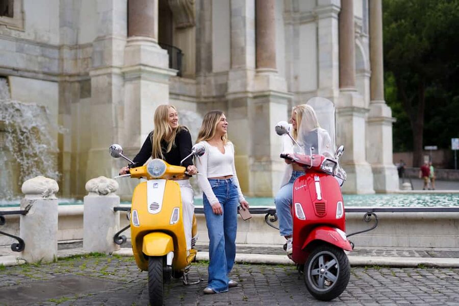 Rome: Vespa Tour with Professional Photoshoot as Passenger - Why a Vespa is a smart way to see Rome quickly