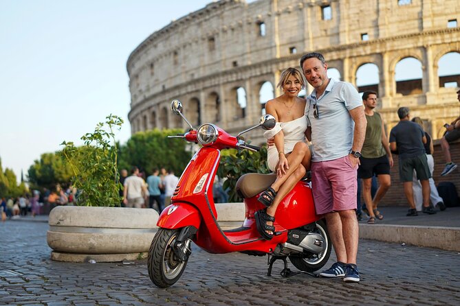 Rome Vespa Tour with Professional Photoshoot - Meeting the guides and getting on the road