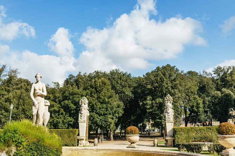 Rome: Villa Borghese, Villa Ada, and Coppedè E-Bike Tour - Guides, languages, and group atmosphere