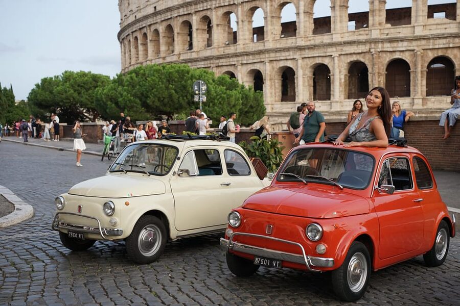 Rome: Vintage Car Tour with Professional Photographer - Sunset, timing, and the two-hour format