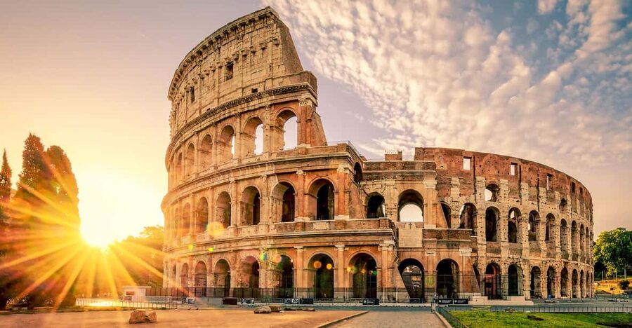 Rome: VIP Colosseum, Roman Forum, Palatine Hill Experience - Walking through the Roman Forum