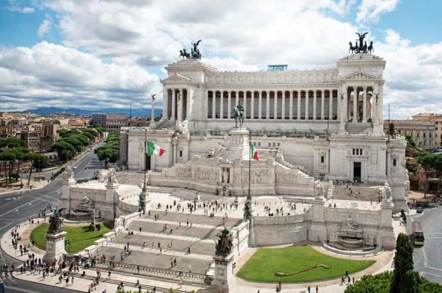 Rome: Vittoriano with Rooftop & Palazzo Venezia Hosted Entry - Key points at a glance