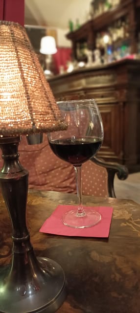 Rome: Wine and Food Tasting Experience at Speakeasy - A small group changes the experience