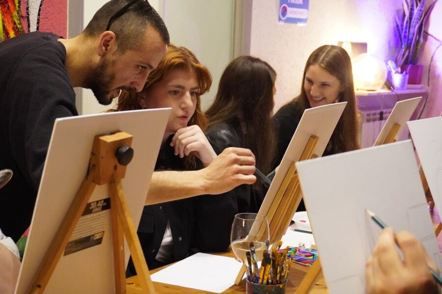 Rome: Wine and Paint Experience in Piazza Navona - Arriving at Corso Vittorio Emanuele II 154