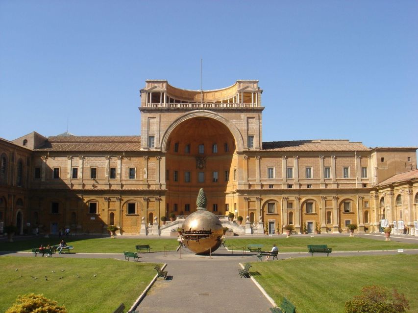 Russian Tour - Vatican Museum & Sistine Chapel - The Vatican Museums in about 90 minutes